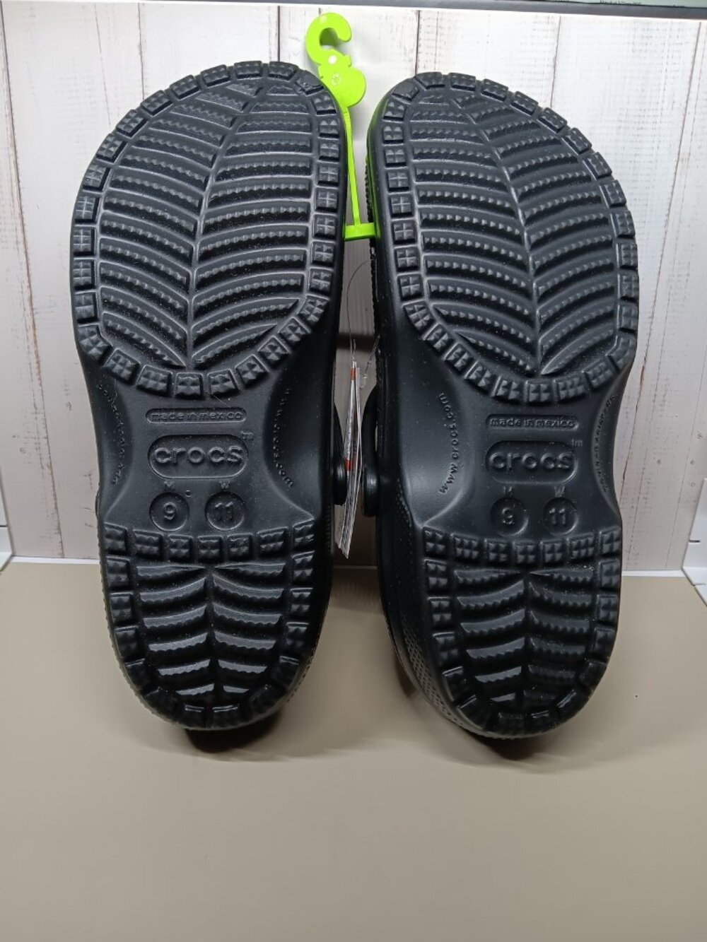 Crocs Mens 9/ Womens 11 Black Classic Brand New with Original Bag - Picture 5 of 7
